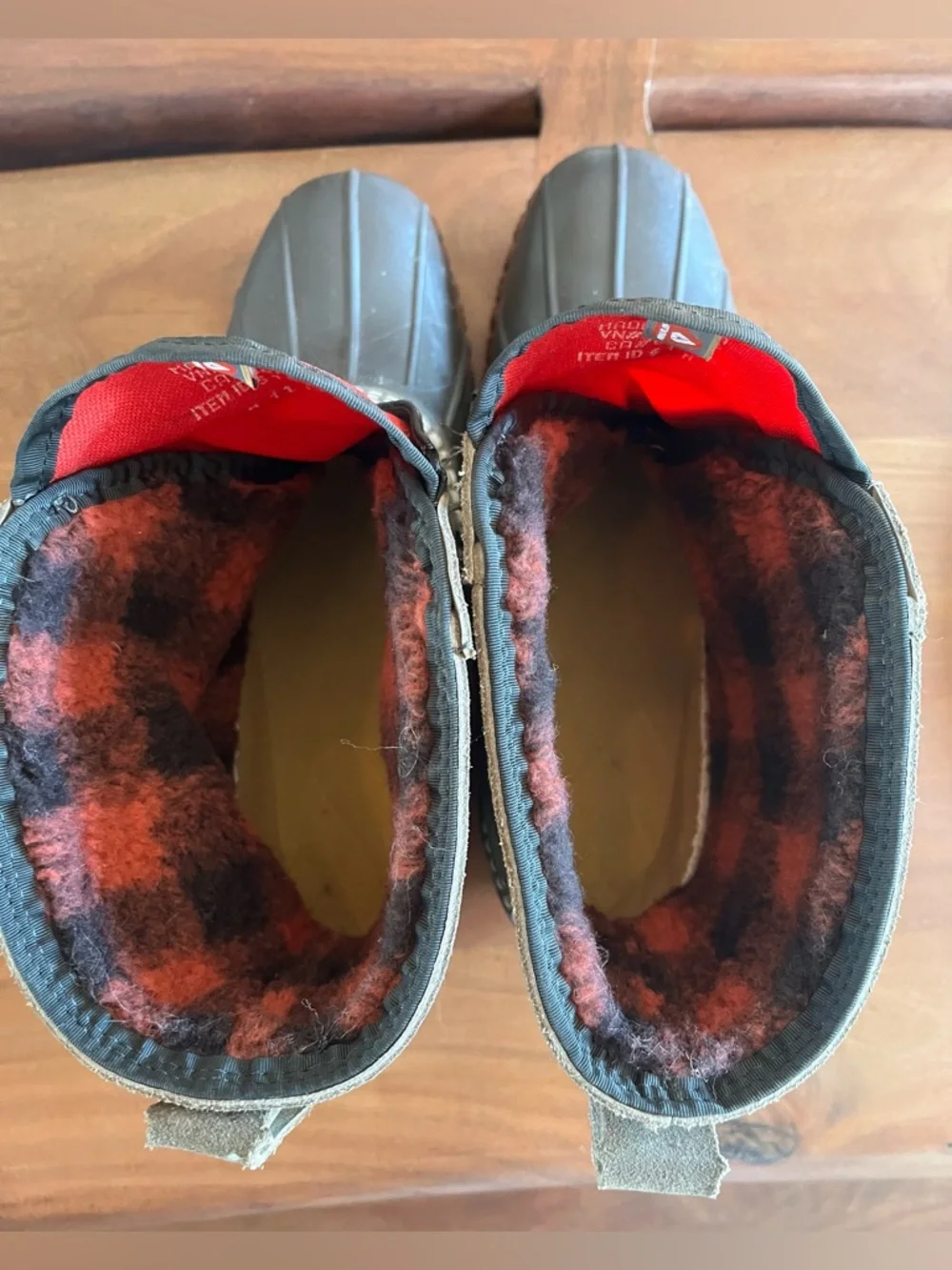 LL Bean Boots Fleece Plaid Lined Primaloft Waterproof USA Made Mens 11 M Brown